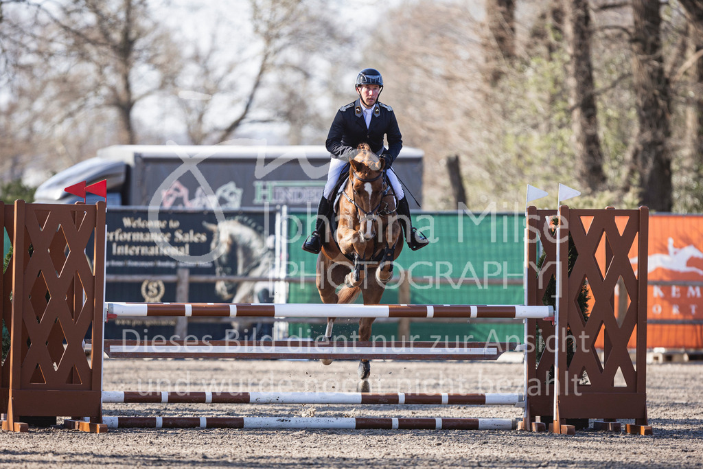 250408_Mühlen_SprPf-A2-230 | Deine schönsten Turniermomente als professionelle Fotos! Entdecke hochwertige Pferdesport-Fotografie im Online-Shop. Jetzt Fotos finden & bestellen!