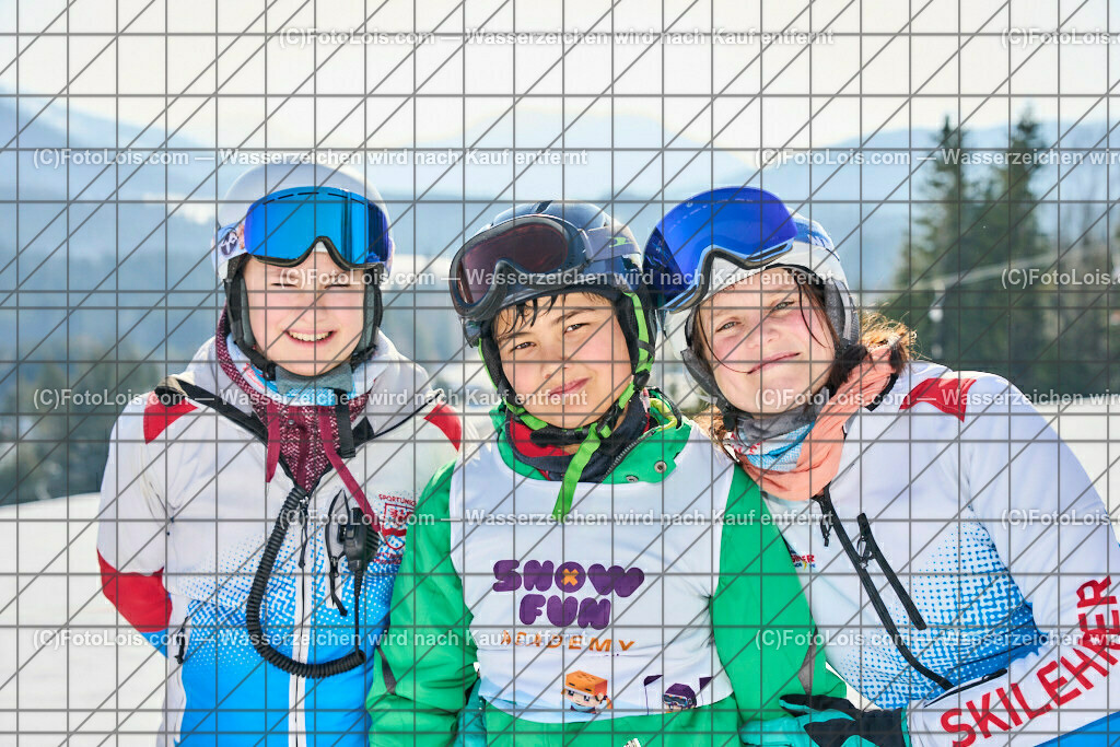 ALP6827_SchiSchule Haginger_Semesterkurs_Conny-Lisa | (C)FotoLois.com, Alois Spandl, Semester-Schikurs der Schischule HAGINGER in Mitterbach/Gemeindealpe, Fr 10. Februar 2023.