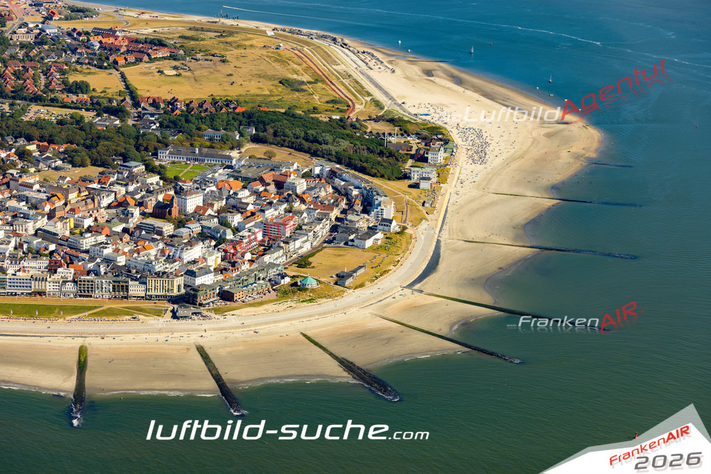 Aktuelles Luftbild von  Norderney - Die Luftaufnahme wurde 2022 mittels UL-Flugzeug erstellt ( keine Drohne ) - hochauflösende Kamera-Systeme von  Canon -Beste Qualität - Für grossformatige Ausdrucke geeignet. Die Geschenkidee !