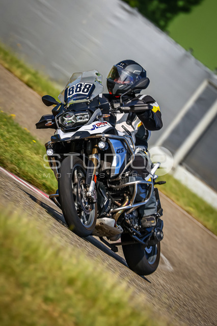 0888-260530DCB-022_888 | Deine Full-Service-Agentur für ✔️Videoproduktionen und ✔️Motorsportfotografie Jetzt Angebot anfragen!
