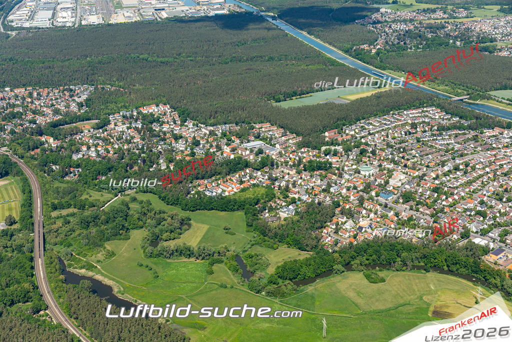 Aktuelles Luftbild von neukatzwang  - Die Luftaufnahme wurde 2020 mittels UL-Flugzeug erstellt ( keine Drohne ) - hochauflösende Kamera-Systeme von  Canon -Beste Qualität - Für grossformatige Ausdrucke geeignet. Die Geschenkidee !