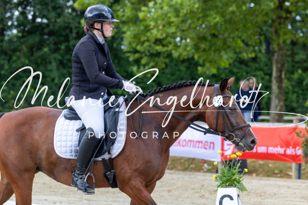 7I8A3811 | melanie-engelhardt-photography - Realisiert mit Pictrs.com