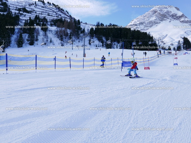 Manuel (3) | Photos von der Skischule Warth - Realisiert mit Pictrs.com