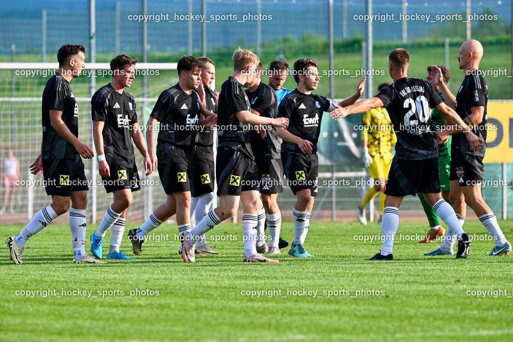 SC Landskron vs. Thal Assling  | Jubel Thal Assling Mannschaft, SC Landskron vs. Thal Assling , SC Landskron vs. Thal Assling  am 09.08.2024 in Villach (Sportanlage Landskron), Austria, (Photo by Bernd Stefan)