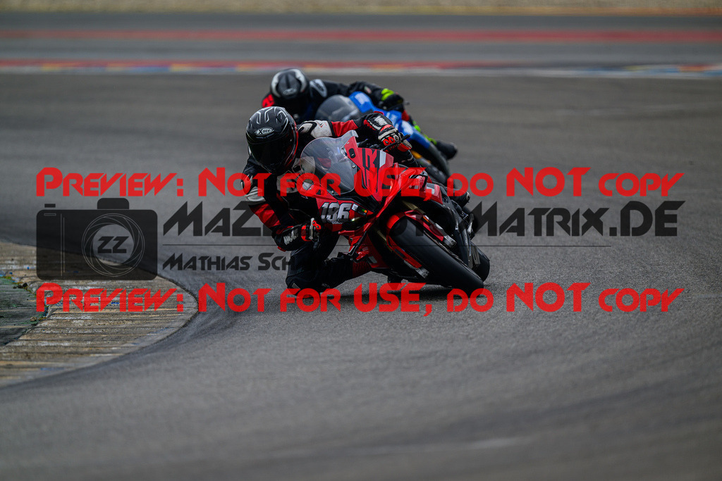 MaZZes_Fotomatrix_20240923_6007705_7875 | WEISS