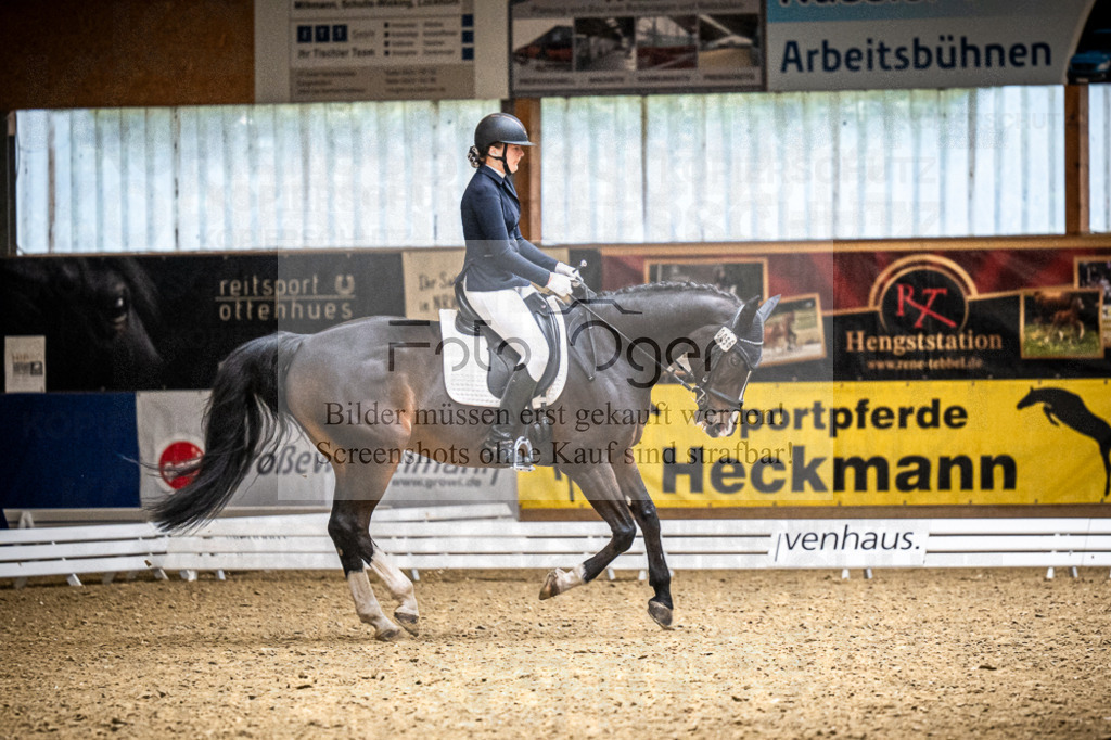 DOS_0120 | Entdecke hochwertige Reitturnierfotos von Foto Oger. Professionell, emotional und authentisch – jetzt Lieblingsmomente im Shop bestellen.Deutschlandweite Turnierfotografie. - Realisiert mit Pictrs.com