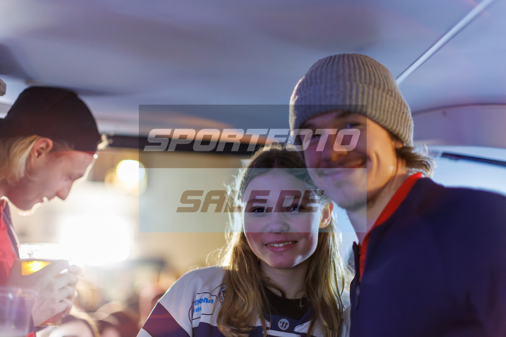 Iserlohn Roosters - Red Bull Muenchen | 
DEL: Iserlohn Roosters - Red Bull Muenchen - Realisiert mit Pictrs.com