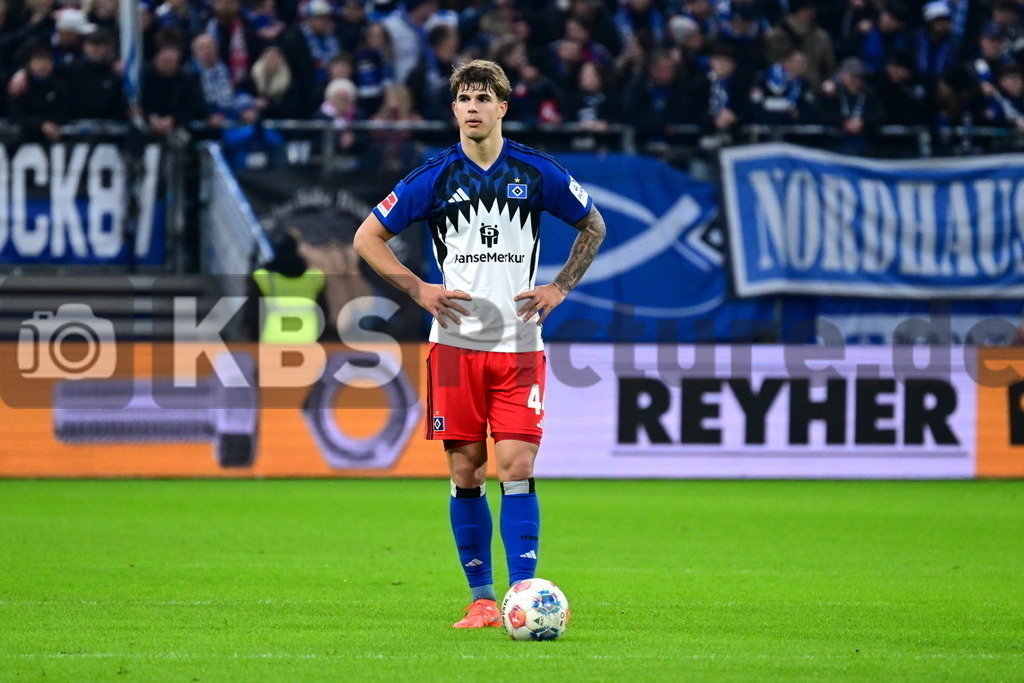 KBS Picture_HSV-Stuttgart_041 | Vuskovic Luka (HSV) ,Sportplatz :  Volksparkstadion, - Realisiert mit Pictrs.com