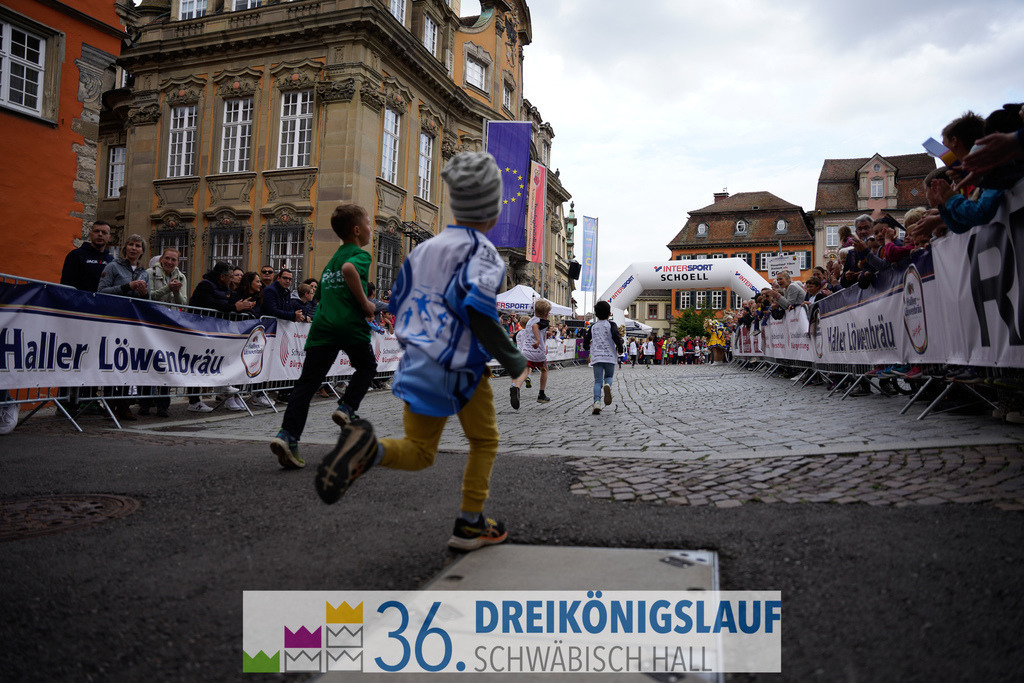 AOK Junior Cup 400m | 3Königslauf 2022 AOK Junior Cup 400m - Realisiert mit Pictrs.com