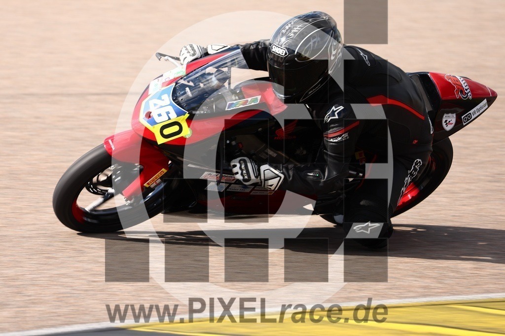 0260-20250422_01502 | Schöne Erinnerungen an spannende Momente - das festzuhalten ist unser Job. PIXELrace.de ist seit 2003 auf den Rennstrecken Europas unterwegs um die Action draußen beim Fahren und die wunderbare Stimmung imm Fahrerlager für euch einzufangen.