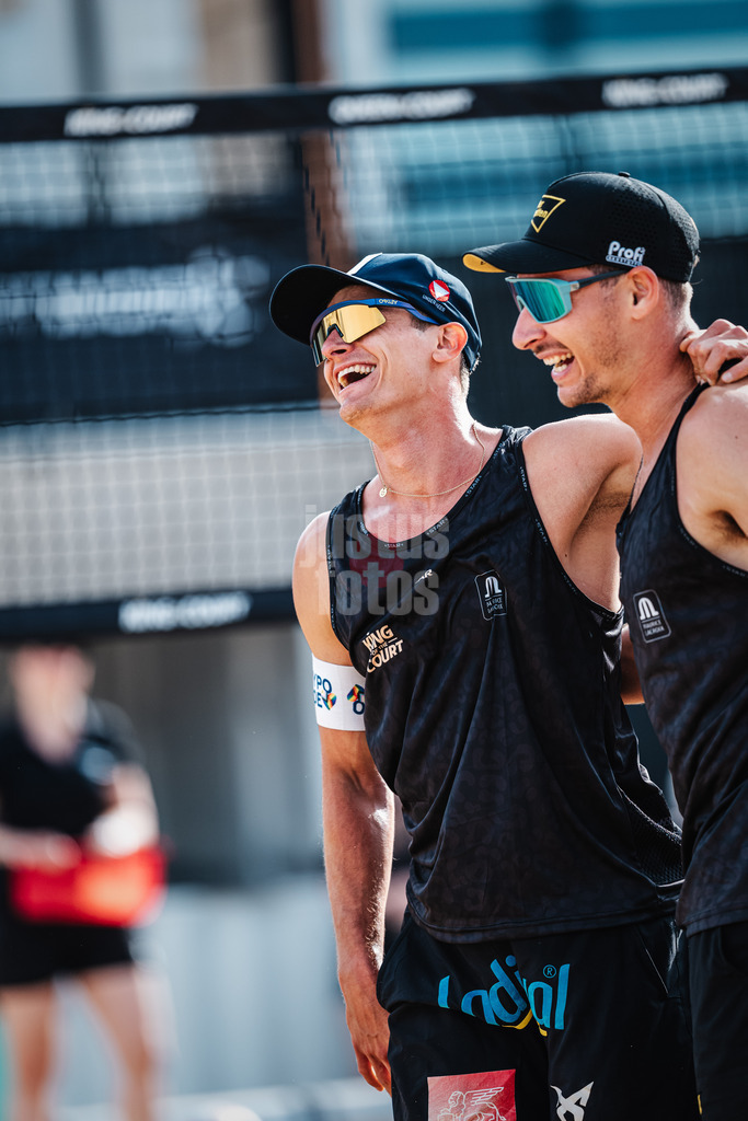 Beachvolleyball | Männer | Queen and King of the Court | Hamburg | 30.05.2024 | Jubel bei Philipp Waller (links, AUT) und Mathias Seier (rechts, AUT)