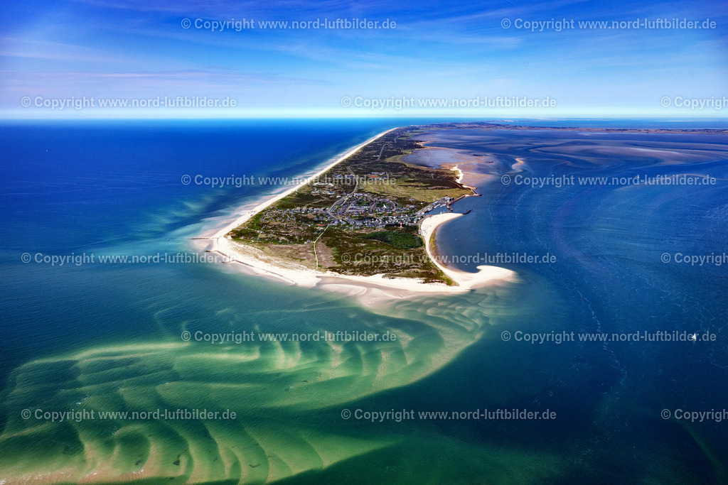 Sylt_Hörnum_ELS_6552210625blau | HöRNUM (SYLT) 21.06.2025 Küstenbereich der " Hörnumer Odde " in Hörnum auf der Nordseeinsel Sylt im Bundesland Schleswig-Holstein. Weiterführende Informationen bei: Sylt Marketing GmbH. // Coastal area of the " Hoernumer Odde " in Hoernum on the North Sea island of Sylt in the federal state of Schleswig-Holstein. Further information at: Sylt Marketing GmbH. Foto: Martin Elsen