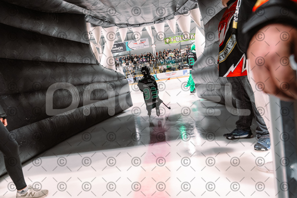 Alligators_vs_Stuttgart_16_11_2025-25 | Höchstadt Alligators Fotogalerie: Eishockey-Action aus Franken. Professionelle Spielfotos, Portraits & Stadionbilder zum Download. Jetzt entdecken! - Realisiert mit Pictrs.com