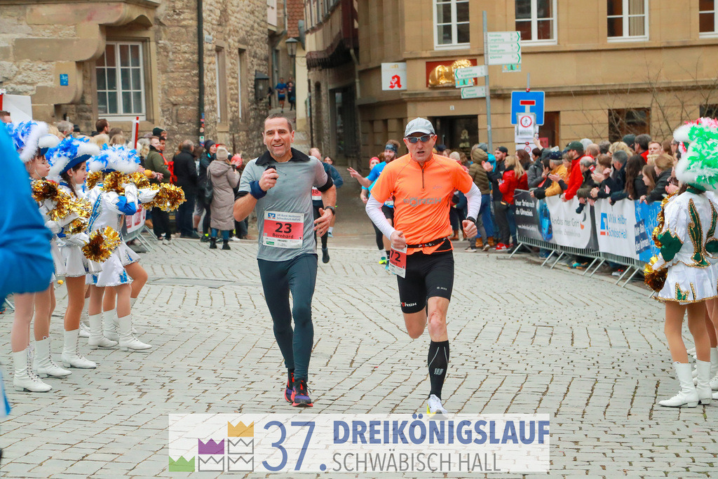VR Bank Hauptlauf 10000m | 3 Koenigslauf 2023 - Realisiert mit Pictrs.com