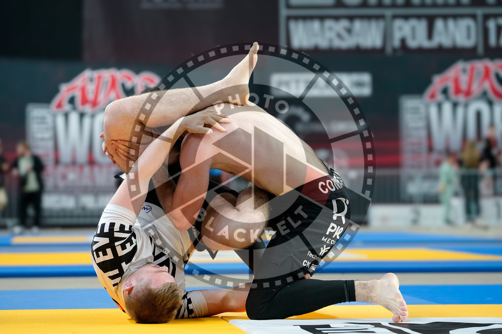 20250518PBB0104 | Athletes compete during the second day of the ADCC Amateur World Championship on May 18, 2025 in Warsaw, Poland. © Chiara Dazi / photoblackbelt
