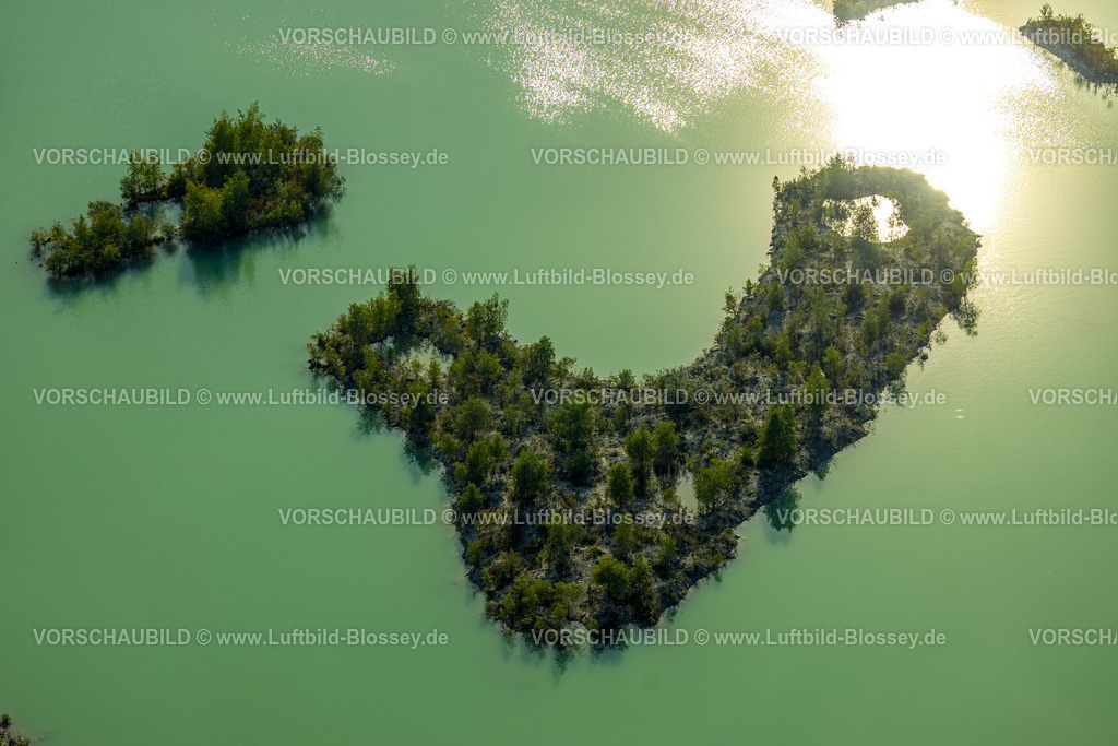 Beckum230804903 | Luftbild, Gegenlicht am Dyckerhoffsee - Blaue Lagune, Beckum, Münsterland, Nordrhein-Westfalen, Deutschland
