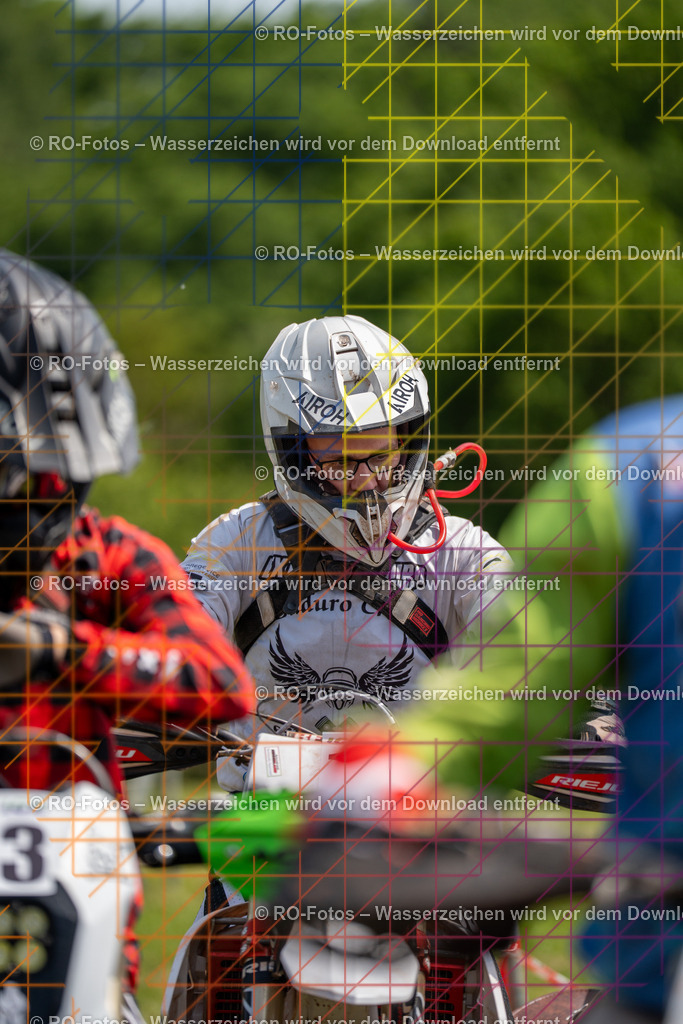 Wolfshausen 5 Lauf -26 | Sportfotografie von RO-Fotos: Motorsport, Motocross, Enduro, Laufveranstaltungen und Triathlon. Professionelle Fotos von Sportlern und Events. - Realisiert mit Pictrs.com