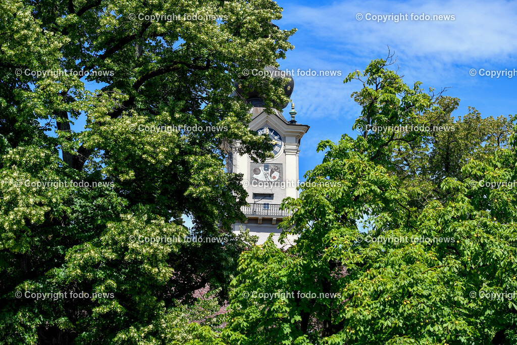 Landhaus Linz_ Sitz des Ooe Landtag_ 18.04.2025-1 | 18.04.2025, LINZ, AUT, Themenbild, im Bild Promenade, Landhaus Linz, Sitz des Ooe Landtag, Landhausplatz, Gebaeude, Turm, Uhr