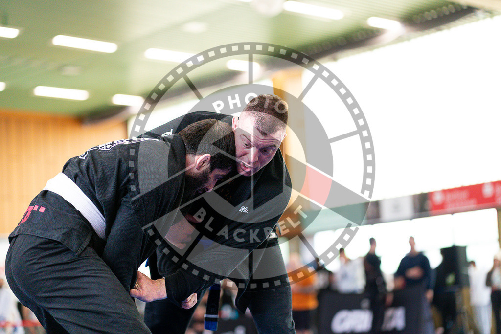20250510PBB1999 | Athletes compete during the JJLG Berlin Open Jiu-Jitsu Championship on May 10, 2025 in Berlin, Germany. © Chiara Dazi / photoblackbelt