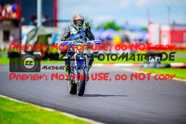 MaZZes_FotoMatrix_240714_6007705_5341 | S2