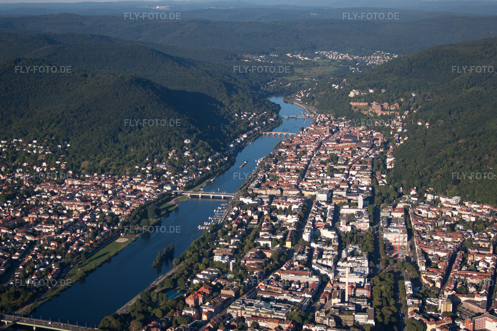 Luftbild: Neckar im Ortsteil Bergheim in Heidelberg im Bundesland Baden-Württemberg in Deutschland. Foto: IMG_51918.jpg vom 18.08.2012 durch Werner Riehm/FLY-FOTO.de