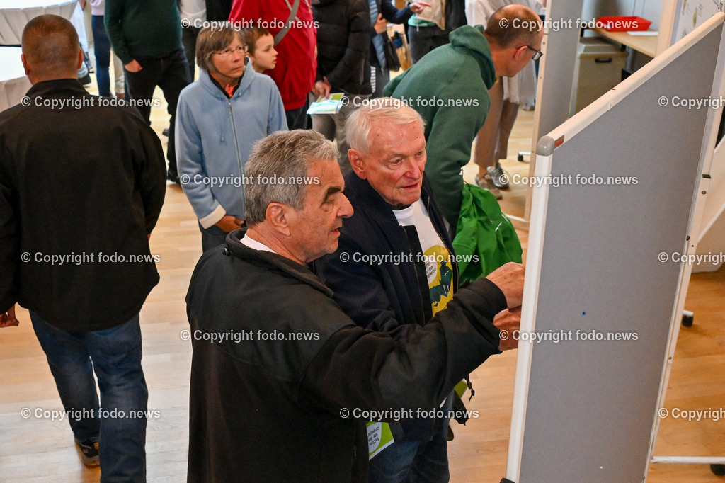 Linz_ Vorstellung Masterplan Digitaluni_ Univiertel_ 17.04.2024-1 | 17.04.2024, Johannes Kepler Universitaet Linz, AUT, Vorstellung Masterplan Digitaluni, Univiertel im Bild Besucher der Veranstaltung