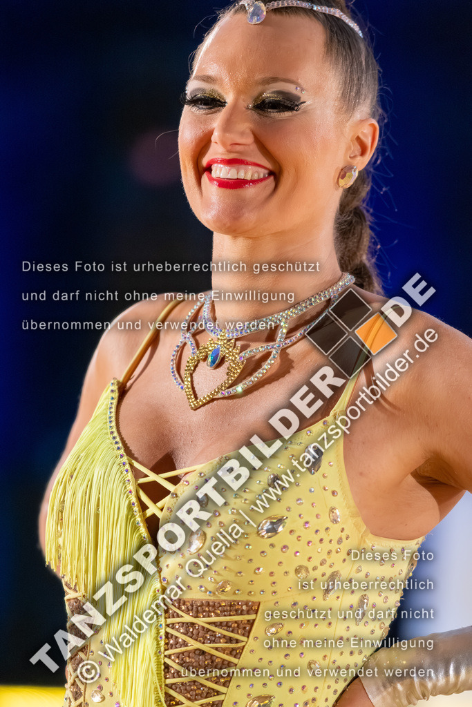 20260321-02482 | Hier finden Sie Tanz Bilder vom Latein und Standard Formationen tanzen. Sportbilder vom Tanzsport. Schöne Fotos und von Weltmeisterschaft, Europameisterschaft, Bundesliga, Regionalliga, Oberliga und Landesliga sowie von GOC Stuttgart, DanceComp, WM Bremen