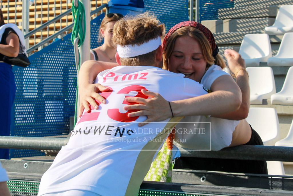 DM23 Finale Herren Mannheimer HC - Rot-Weiß Köln 04.06.23 | lanaschraderfotografie - Realisiert mit Pictrs.com