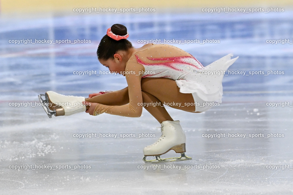 Ossiachersee Pirouette ESC Steindorf 31.3.2024 | Ossiachersee Pirouette ESC Steindorf 31.3.2024, Ossiachersee Pirouette ESC Steindorf am 31.03.2024 in Steindorf (Ossiachersee Halle), Austria, (Photo by Bernd Stefan)