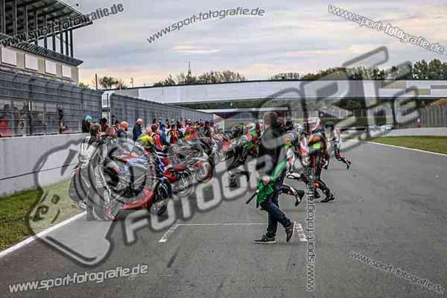 pubi4925 | Professionelle Fotos von Sportveranstaltungen, aber auch Hochzeiten und anderen Events. - Realisiert mit Pictrs.com