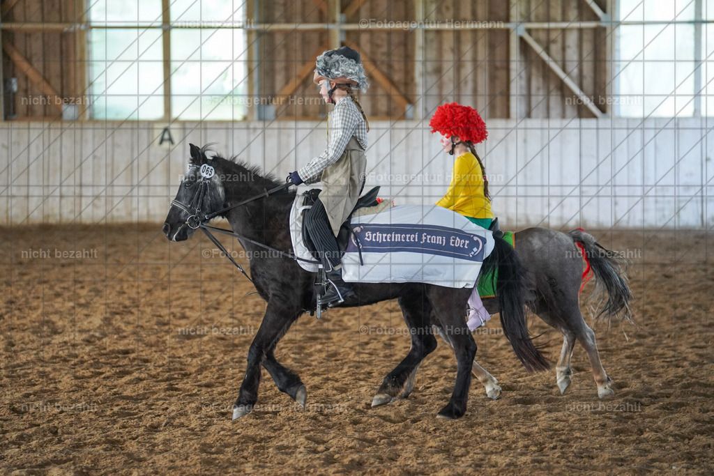 20230917-FAH09776 | Landsberg am Lech, 2023, Kaufbeuren, Kempten, Allgäu, Turnierfotografen Bayern, Fotoagentur Herrmann, Turnierbilder, Reitsport Fotos, Pferdefotograf, Augsburg, Bad Tölz, Dachau, Karlsfeld, Memmingen, Buchloe, Schwabmünchen