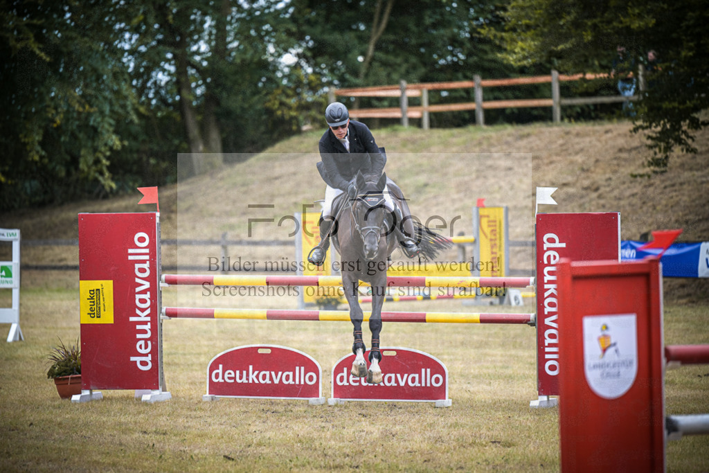 DOS_0534 | Entdecke hochwertige Reitturnierfotos von Foto Oger. Professionell, emotional und authentisch – jetzt Lieblingsmomente im Shop bestellen.Deutschlandweite Turnierfotografie. - Realisiert mit Pictrs.com