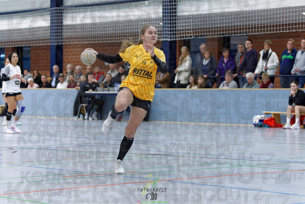 Frauen Oberliga Mitte (HHV); HSG Eibelshausen/Ewersbach - HSG Wettenberg II | Frauen Oberliga Mitte (HHV); HSG Eibelshausen/Ewersbach - HSG Wettenberg II am 13.12.2025 in Steinbrücken (Sporthalle am Hammerweiher)Photo © 2025 - Jörg Heinrich - Realisiert mit Pictrs.com