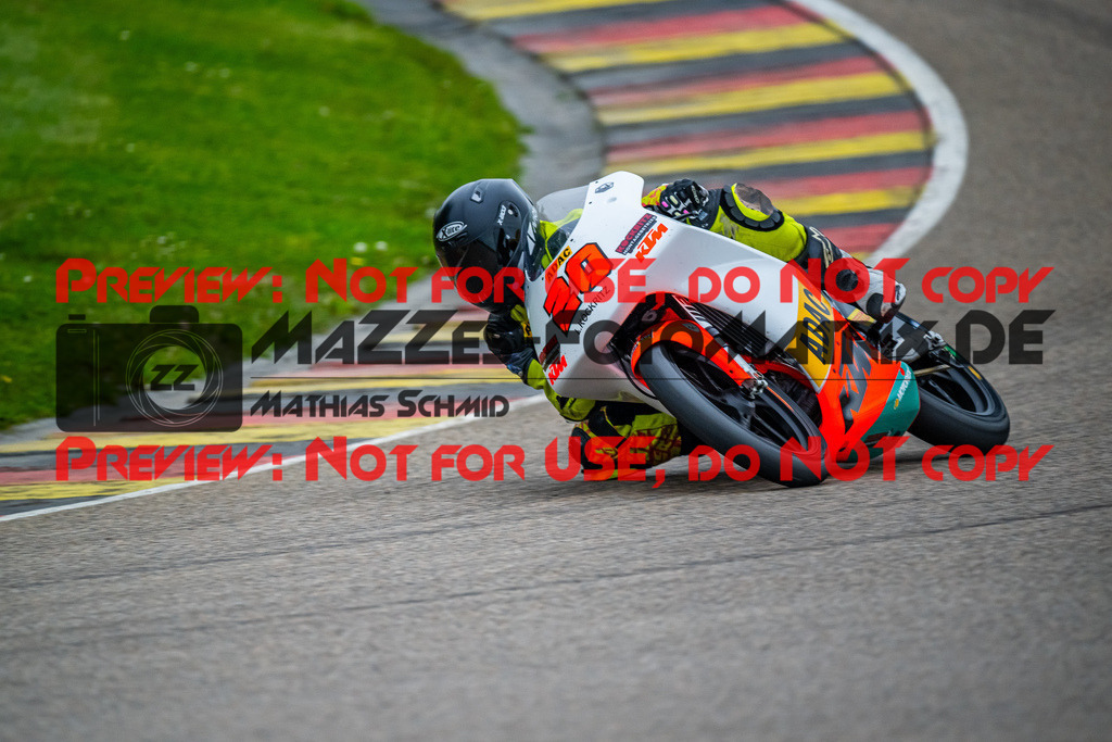 MaZZes_FotoMatrix_240503_6007705_1581 | KTM