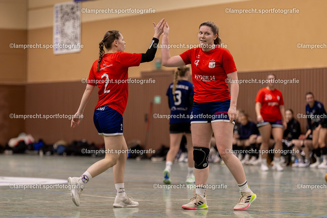 Handball I Damen I Saison 2025-2026 I Verbandsliga Süd I 15. Spieltag I HSG Kalkberg 06 - HSG Holsteinische Schweiz 175 | v.l. Jil Möhring (2, HSG Holsteinische Schweiz), Anna Schmidt-Holländer (4, HSG Holsteinische Schweiz) - Realisiert mit Pictrs.com
