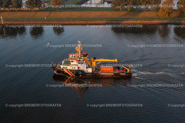 DJI_0065 | 30.09.2022 Drohnenaufnahmen Dt. Schifffahrtstag 2022 Bremen Wendebecken / Weser