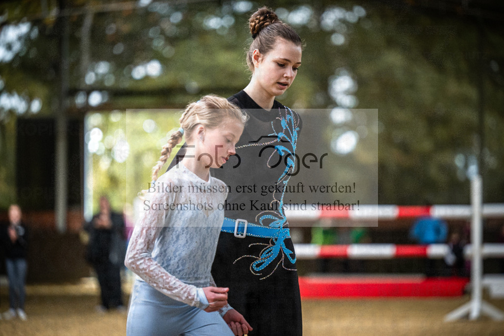 DOS_0825 | Entdecke hochwertige Reitturnierfotos von Foto Oger. Professionell, emotional und authentisch – jetzt Lieblingsmomente im Shop bestellen.Deutschlandweite Turnierfotografie. - Realisiert mit Pictrs.com