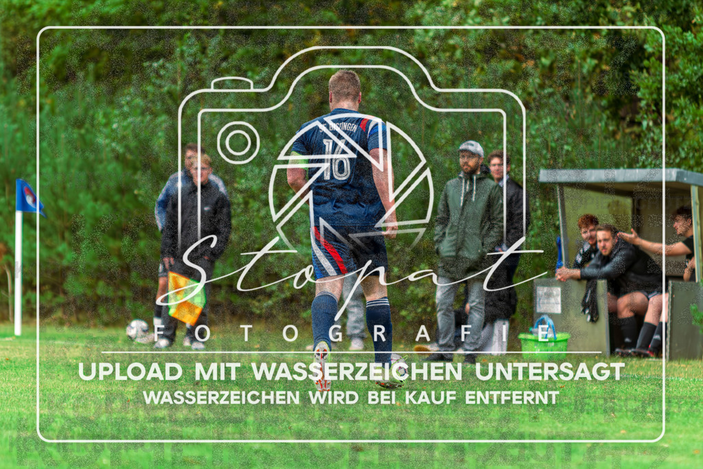 SFBFGFS-1004 | Jarne Dudka (Sportfreunde Bispingen 2 #16) beim Herren 3. Kreisklasse HK Spiel zwischen SF Bispingen 2 und FG Fulde-Stellichte 2 im Sportplatz Huetzel, Bispingen (Simon Paul Stopat) - Realisiert mit Pictrs.com