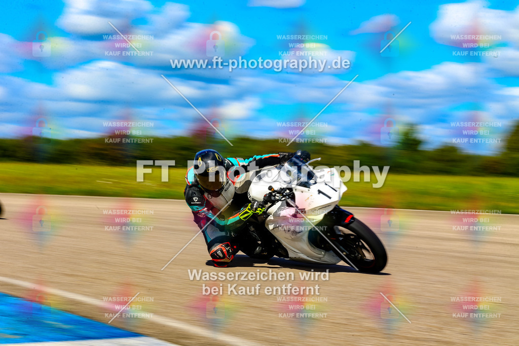 011-6386 | Hier findet Ihr Bilder von Touristenfahrten auf der Nürburgring Nordschleife oder von anderen Veranstaltungen die ich besucht habe. Viel Spass beim Durch Schauen 