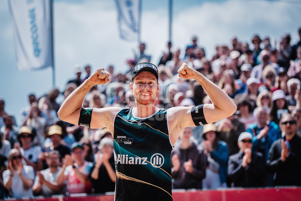 Beachvolleyball | Männer | Allianz German Beach Tour 2025 | Tourstop Düsseldorf | 18.05.2025 | Nils Ehlers freut sich