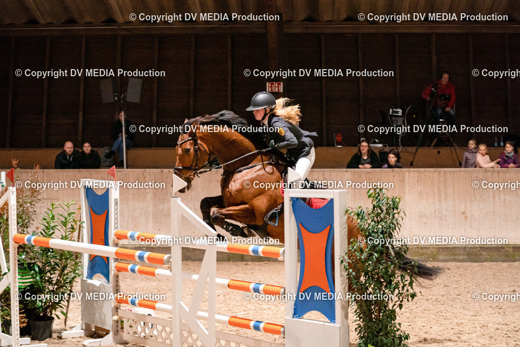 Springen Tag 1-874 | dv-media-shop - Realisiert mit Pictrs.com