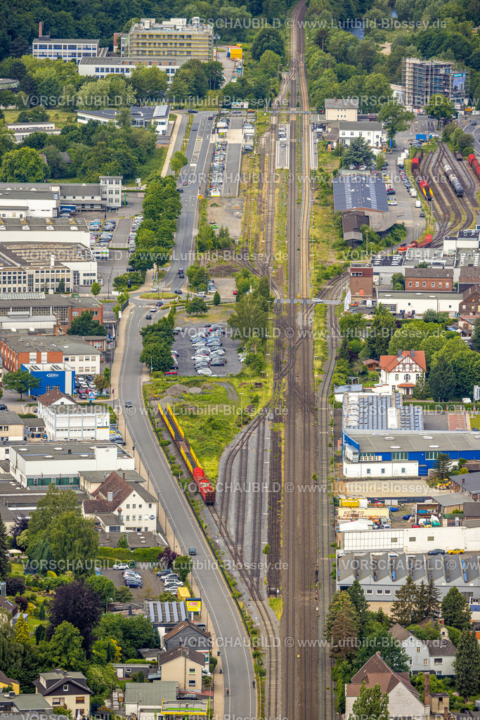 Arnsberg220601215 | Luftbild, Güterbahnhof Bahnanlage am Bahnhof Neheim-Hüsten, Hüsten, Arnsberg, Sauerland, Nordrhein-Westfalen, Deutschland