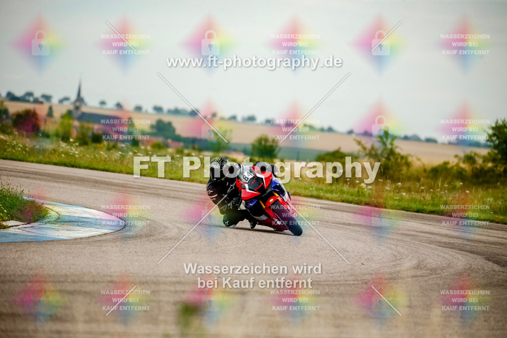 Chambley Juli-2336 | Hier findet Ihr Bilder von Touristenfahrten auf der Nürburgring Nordschleife oder von anderen Veranstaltungen die ich besucht habe. Viel Spass beim Durch Schauen 