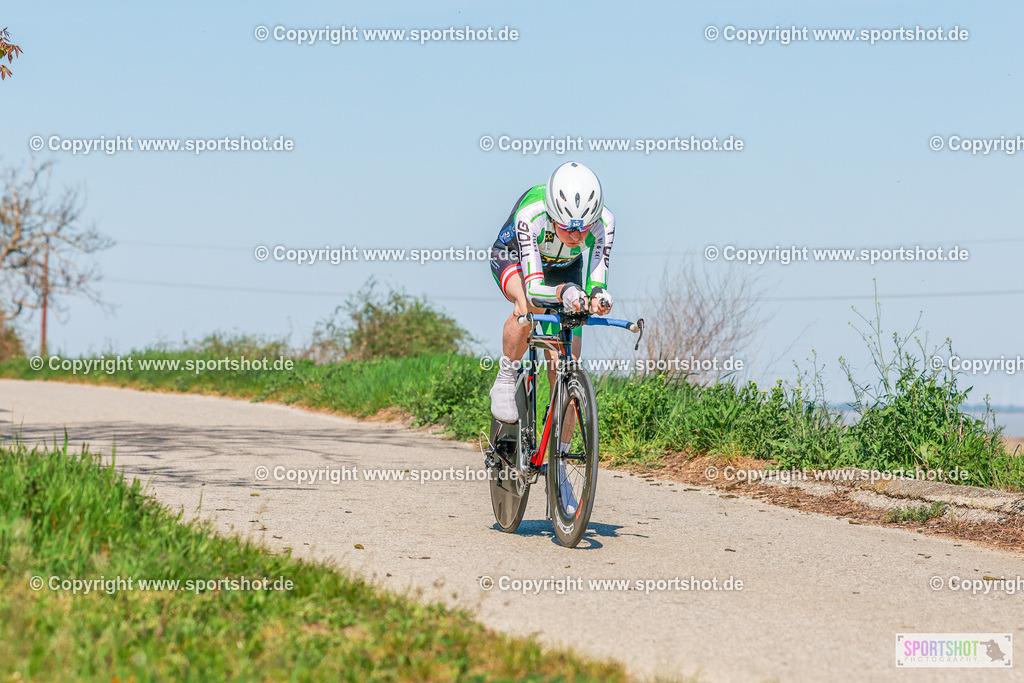 435_AR7_4175 | Neusiedlersee Radmarathon 2026@sportshot_your_pictrs #yourpictures#roadtowm2029 #nrm #neusiedlerseeradmarathon #neusiedlersee #neusiedlerseetourismus #burgenland #mörbisch #nrm26 #burgenlandtourismus #voglundco #poweredbyburgenlandtourismus #radsport #rad #marathon #ucigranfondo #visitburgenland #ucigranfondoworldseries