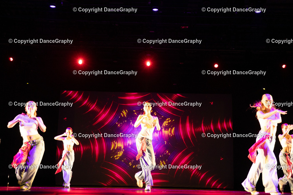 GPHY4316 | DanceGraphy - Realisiert mit Pictrs.com