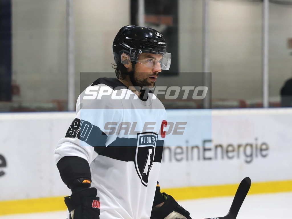 Alexander Pallestrang - Pioneers | Alexander Pallestrang - Pioneers - Realisiert mit Pictrs.com