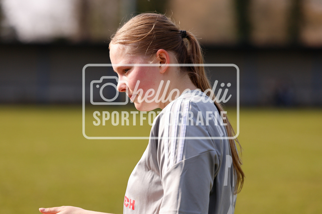 Fußball I Frauen I Saison 2025-2026 I Oberliga Niedersachsen I 15. Spieltag I SV Meppen 1912 e.v. U20 2 - BW Hollage -84 | realhellocedii - Realisiert mit Pictrs.com