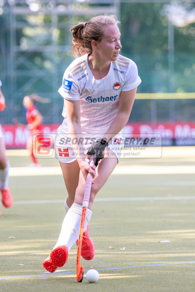 SFE_20220903_0130 | ; 1. Bundesliga Hockey Herren Rot-Weiss Köln - Bremer HC am 03.09.2022 in Köln (KTHC Stadion Rot-Weiss Köln Tennis and Hockey Club), Photo: Stephan Fehrmann 2022 (Sports-Gallery)