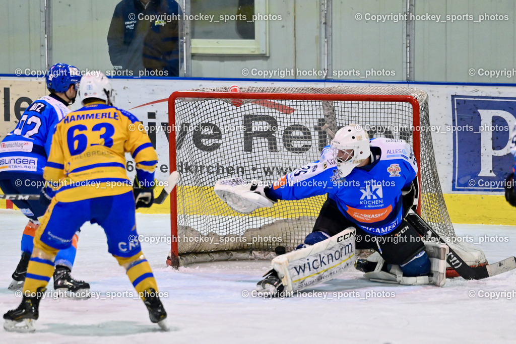 ESC SPARKASSE STEINDORF vs. 1. EHC ALTHOFEN | #35 Mayrobnig Marco ESC Steindorf, #63 Hammerle Simon EHC Althofen, ESC SPARKASSE STEINDORF vs. 1. EHC ALTHOFEN, ESC SPARKASSE STEINDORF vs. 1. EHC ALTHOFEN am 30.11.2025 in Steindorf (Ossiachersee Halle), Austria, (Photo by Bernd Stefan)
