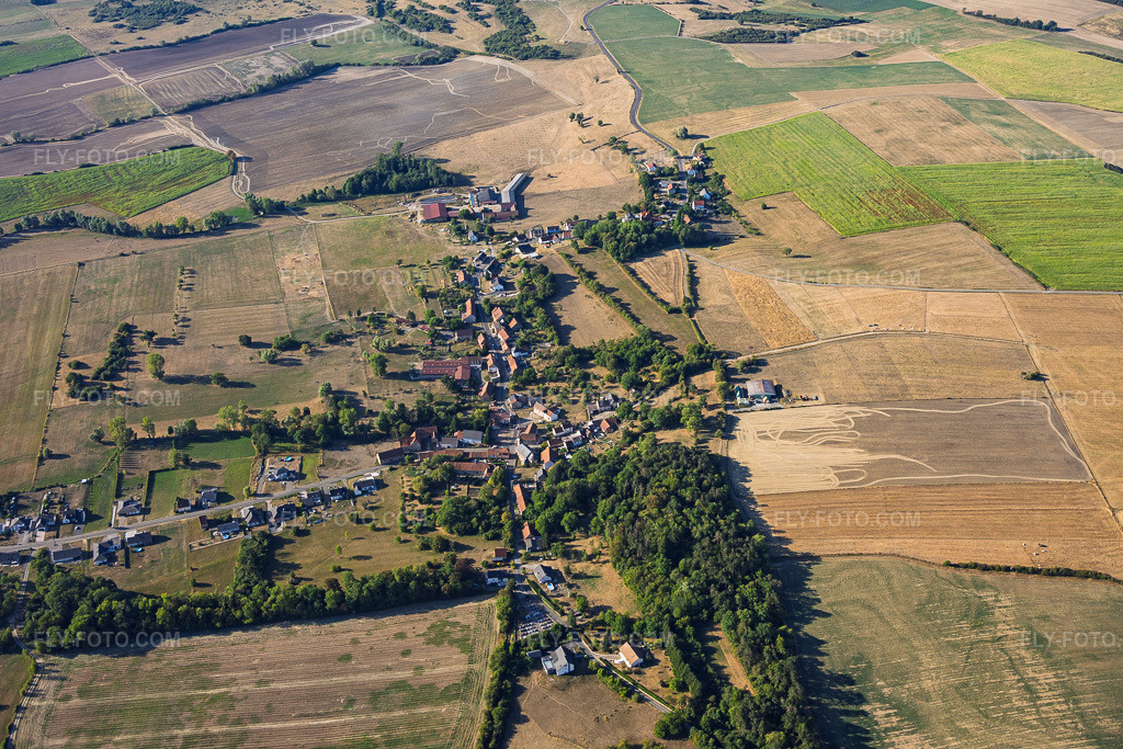 Aerial view: Guising district from the north in Bettviller in the state Moselle, France. – Photo: IMG_158735.jpg taken on 08/14/2026 by Werner Riehm/FLY-FOTO.com – Resolution of the original: 6000 x 4000 px
